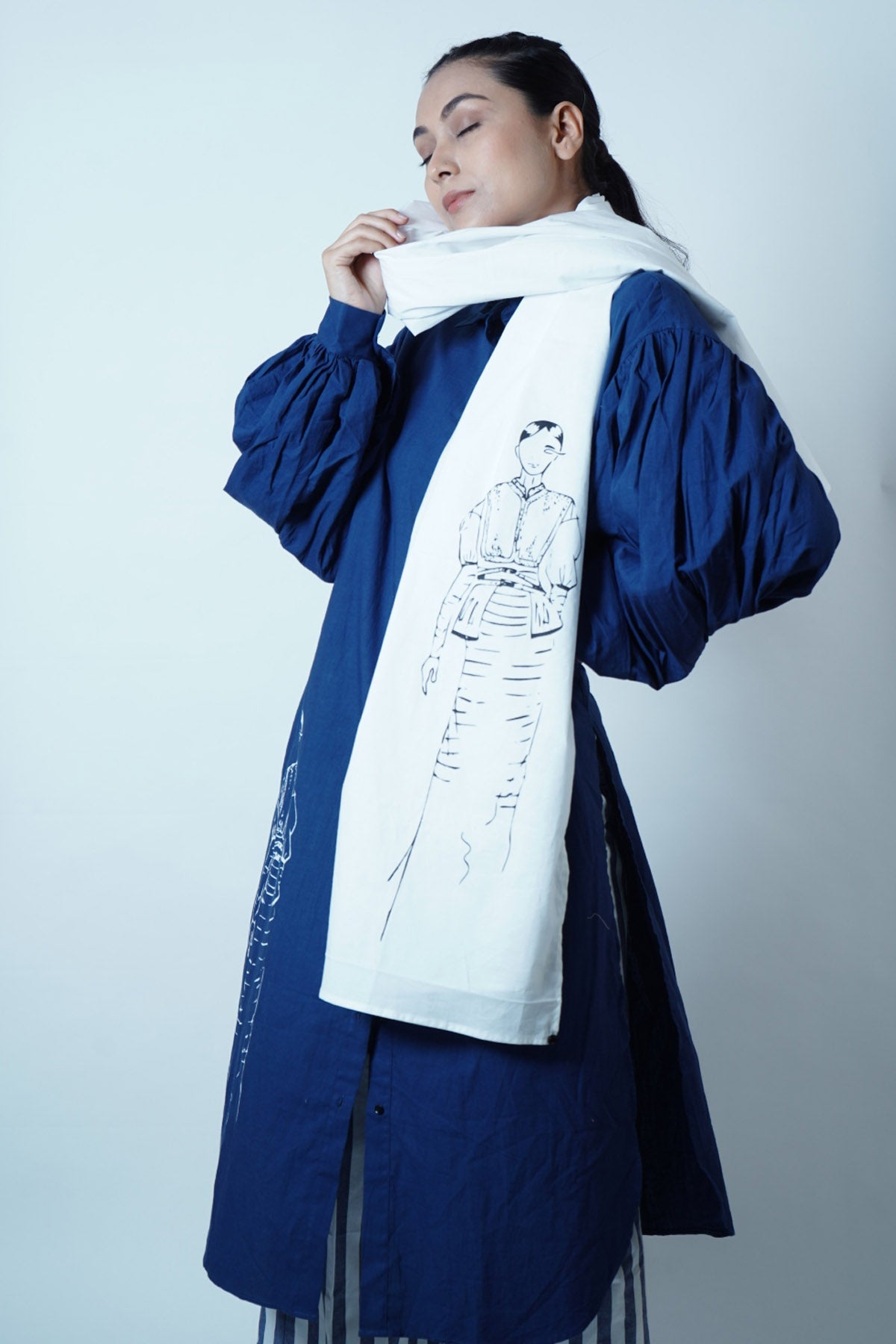 Buy Jaza White Art Detail Mulmul Scarf For Women Available online at ScrollnShops